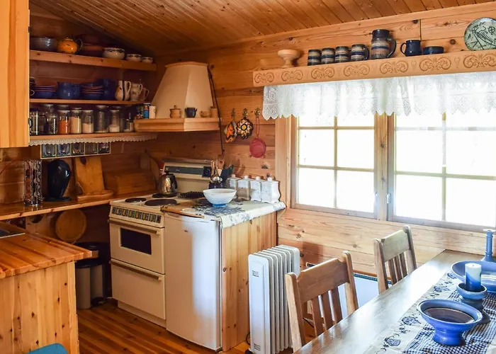 Feriehus 4 Bedroom Stunning In